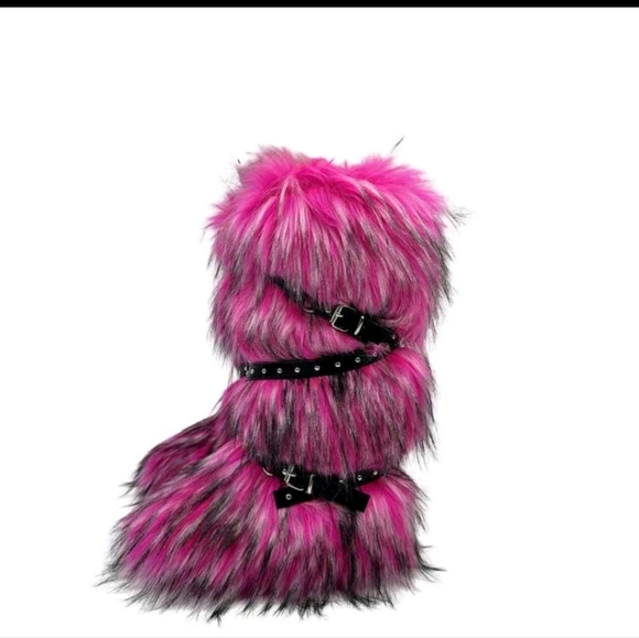 NEW WOMENS FAUX FUR BOOTS WITH COMFY WARM PLUSH FUZZY OUTDOOR BOOTS - Picture 2 of 6